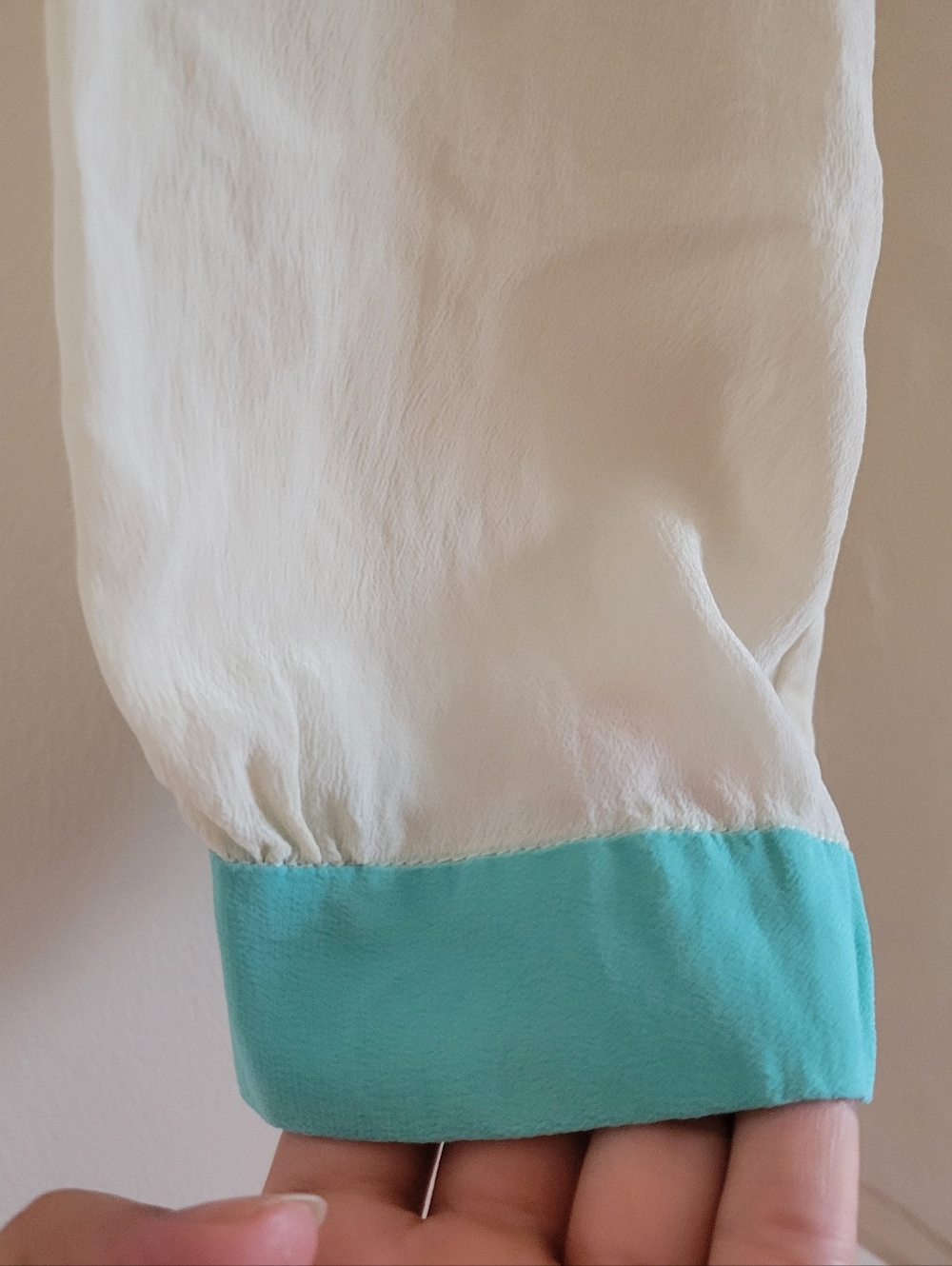 Babaton Cream Blouse with Tie Knot And Teal Details - Picture 6 of 7
